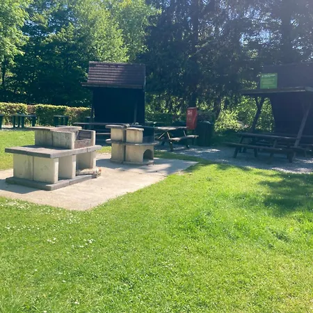 Sequoia 140, Nature, Piscine,2 Chiens Ok